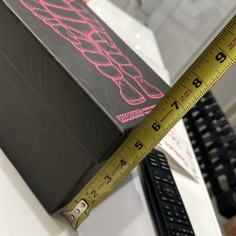 Authentic Kaws packaging - Picture 5 of 7